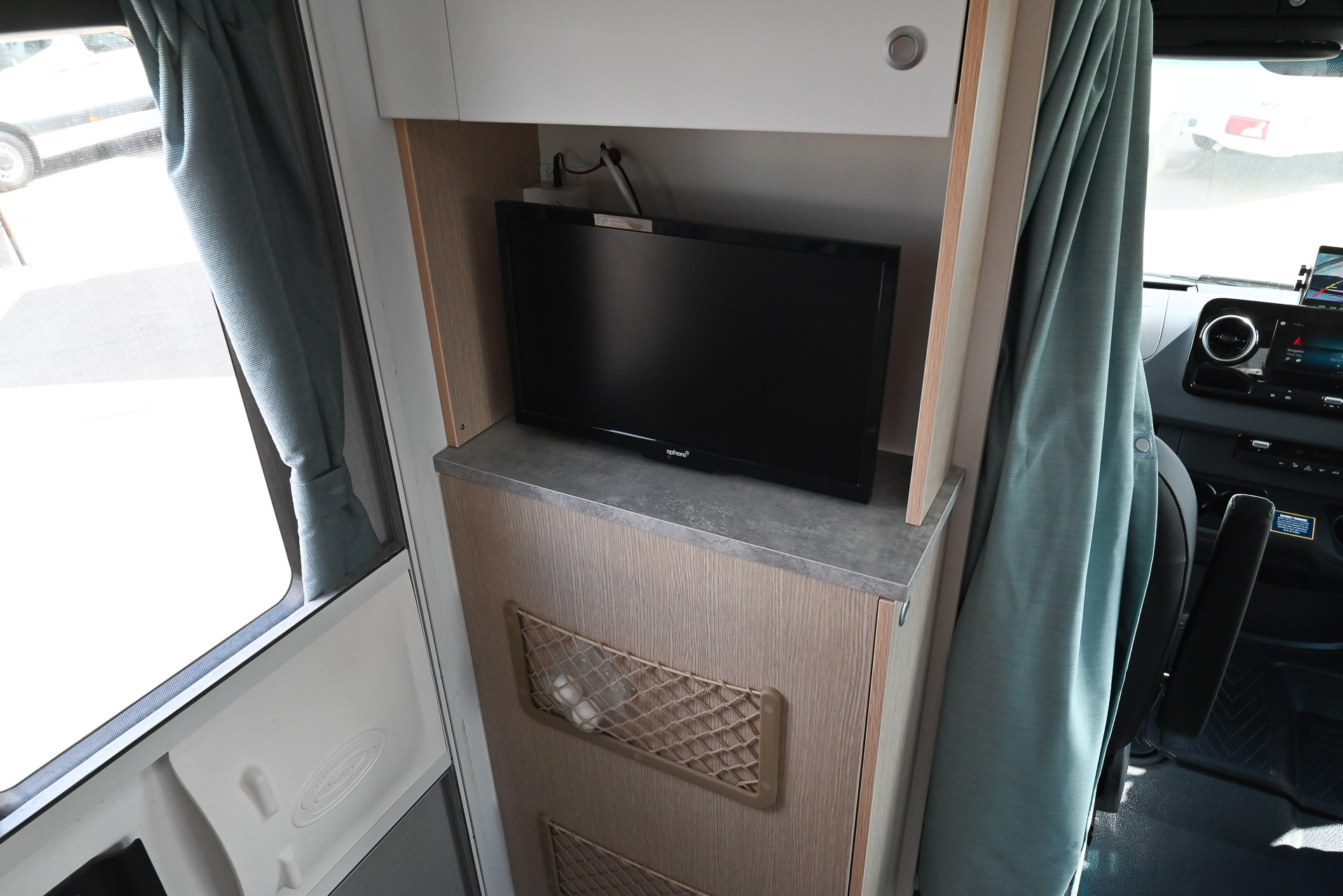 Carousel Popup Thumnails 21 - 2024 Kea Discovery M660 Mercedes 4 Berth