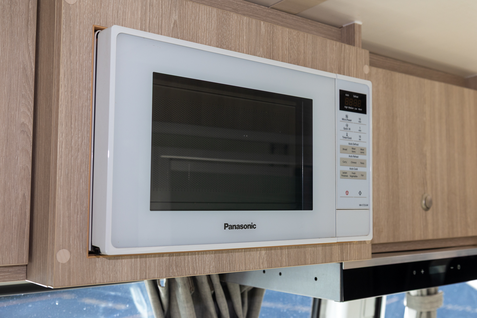 Carousel Popup Thumnails 31 - 2021 Talvor Euro Tourer Mercedes 2 Berth 4S