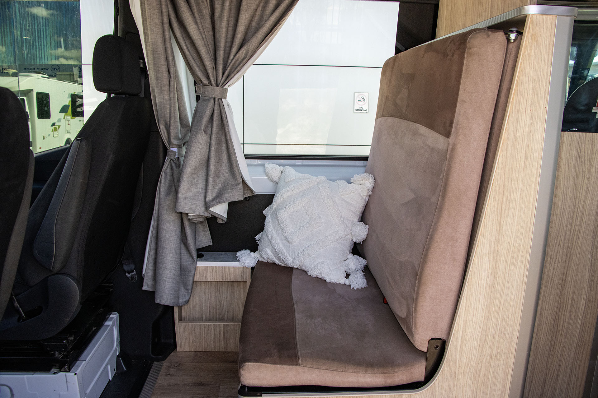 Carousel Popup Thumnails 17 - 2021 Kea Nomad M700 Mercedes 3 Berth