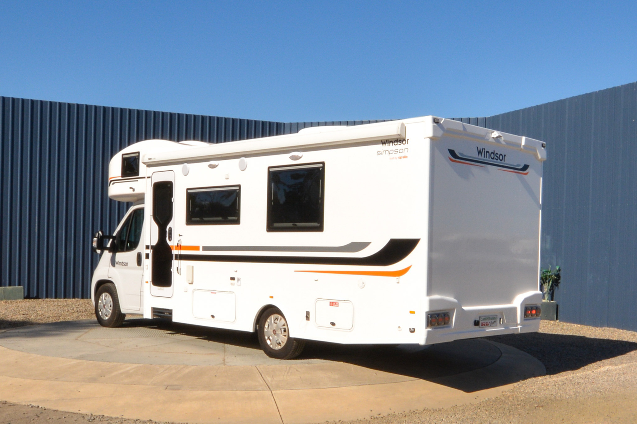 Carousel Popup Thumnails 6 - 2024 Windsor Simpson Fiat 4 Berth