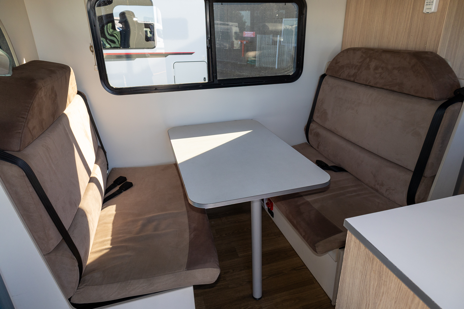 Carousel Popup Thumnails 14 - 2021 Kea River M721 Mercedes 6 Berth