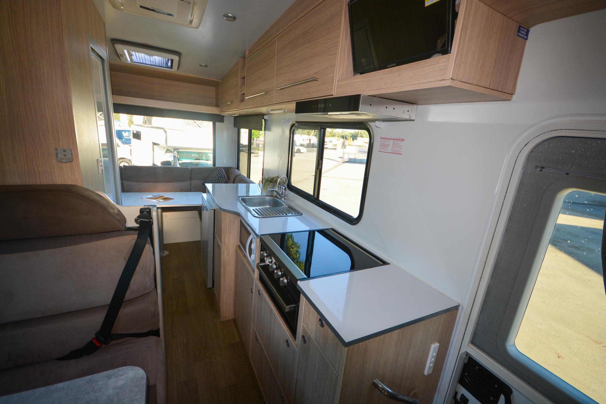 Carousel Popup Thumnails 22 - 2020 Kea River M721 Mercedes 6 Berth