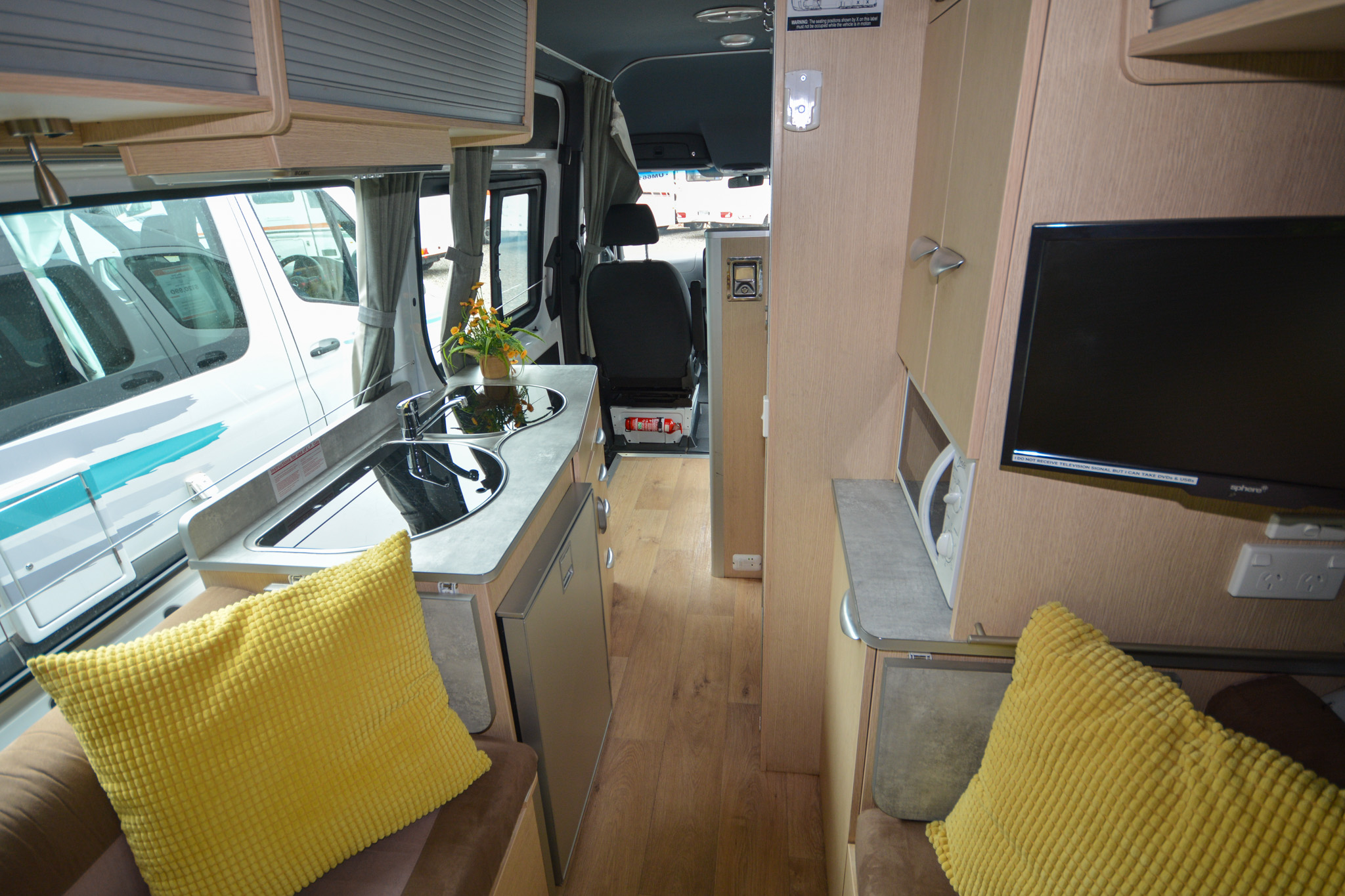 Carousel Popup Thumnails 22 - 2022 Kea Nomad M700 Mercedes 3 Berth
