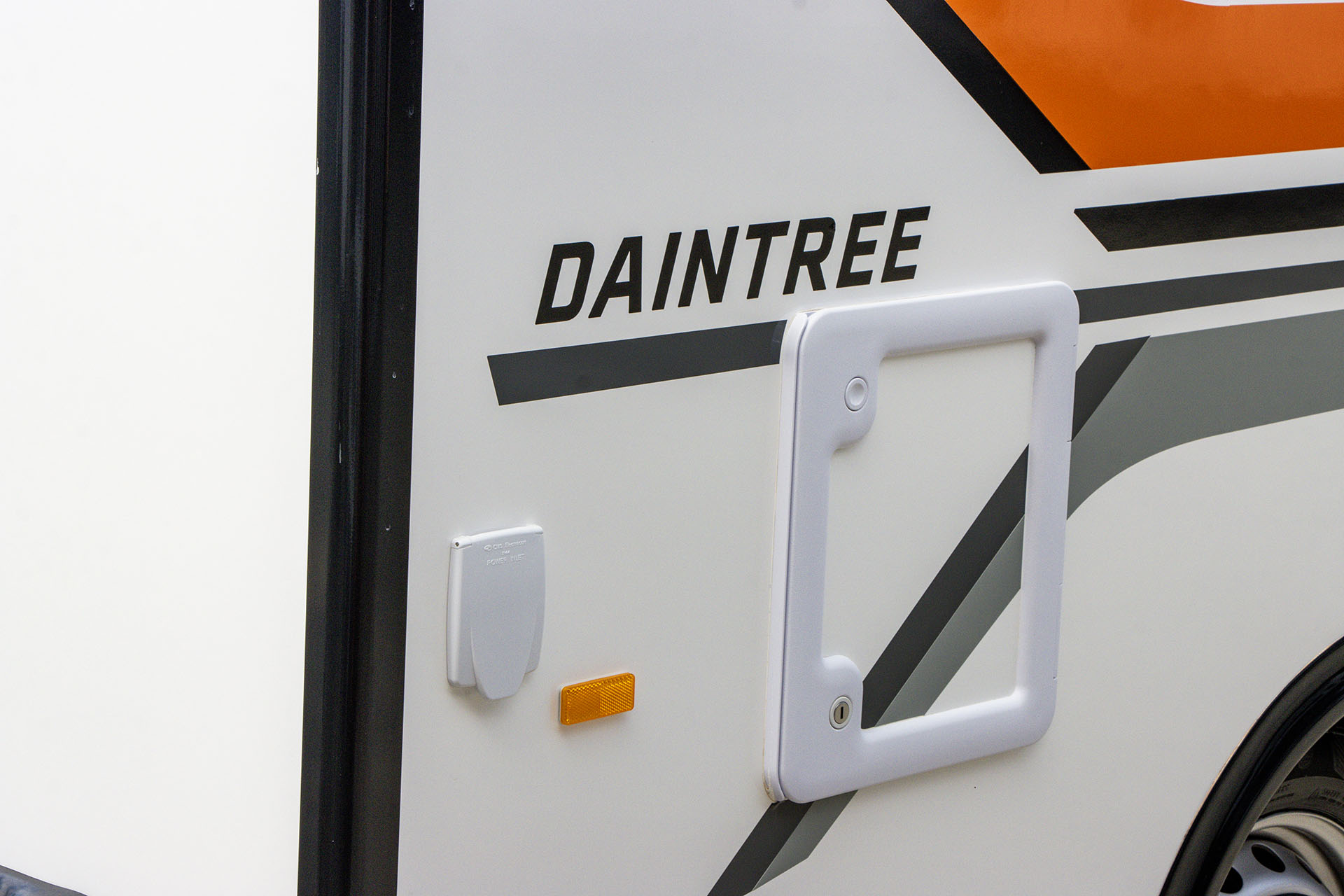 Carousel Popup Thumnails 11 - 2024 Windsor Daintree Renault 2 Berth