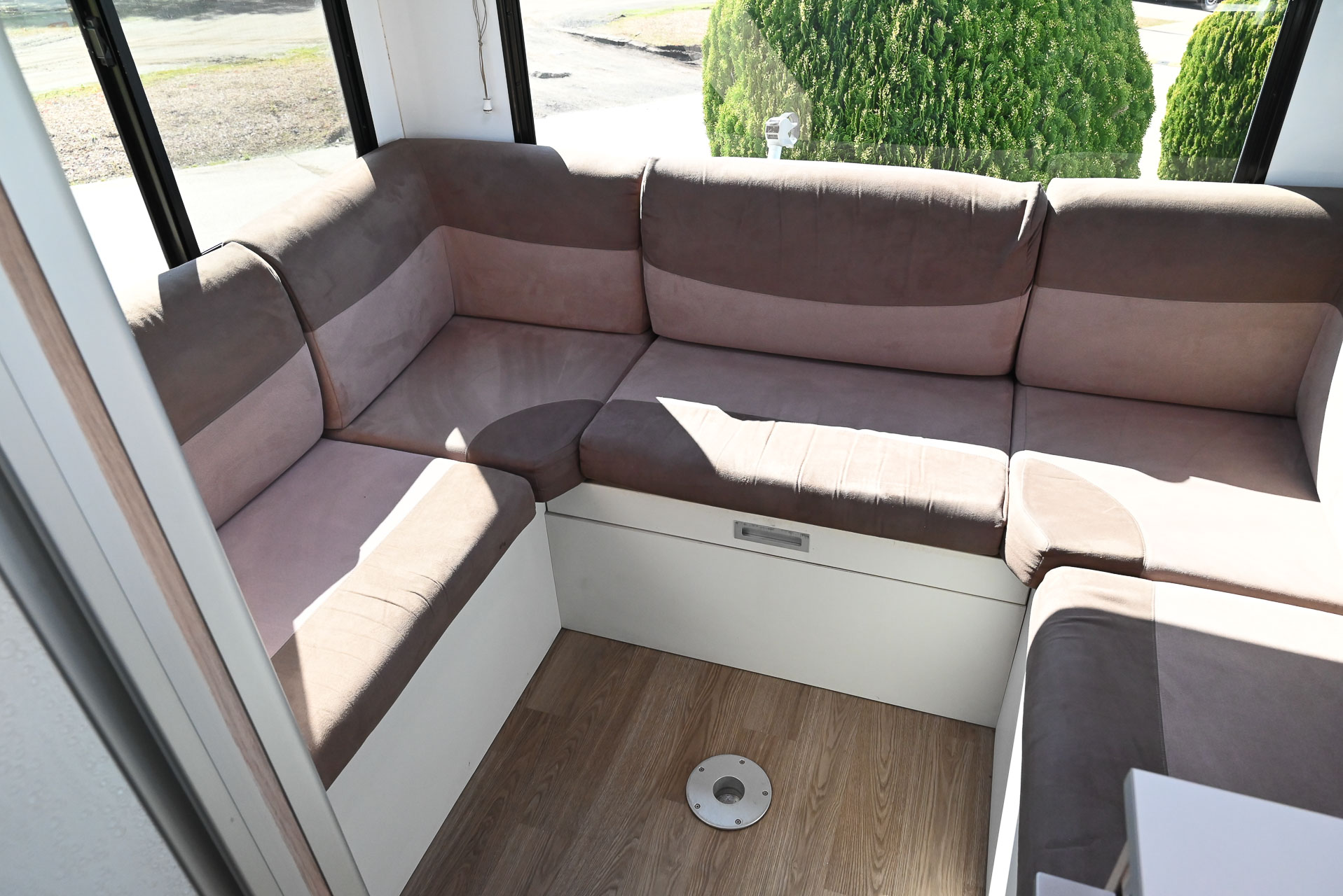 Carousel Popup Thumnails 27 - 2019 Kea River M721 Mercedes 6 Berth