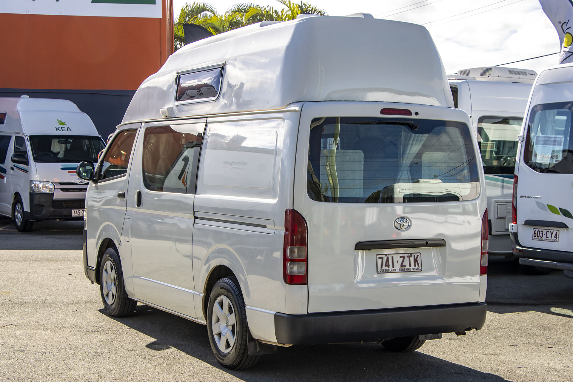 Carousel Popup Thumnails 7 - 2018 Talvor Endeavour Toyota 4 Berth
