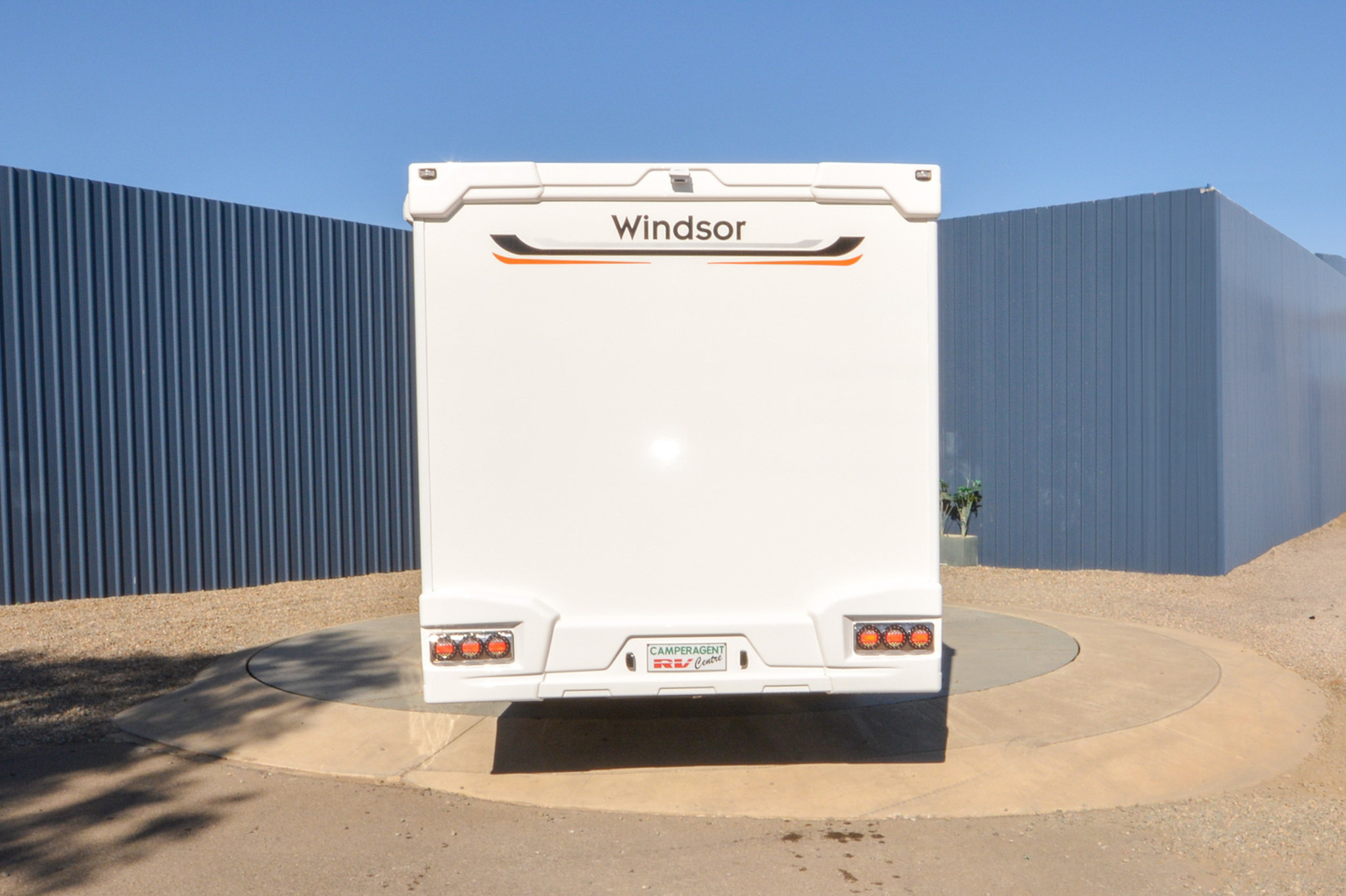 Carousel Popup Thumnails 8 - 2024 Windsor Simpson Fiat 4 Berth
