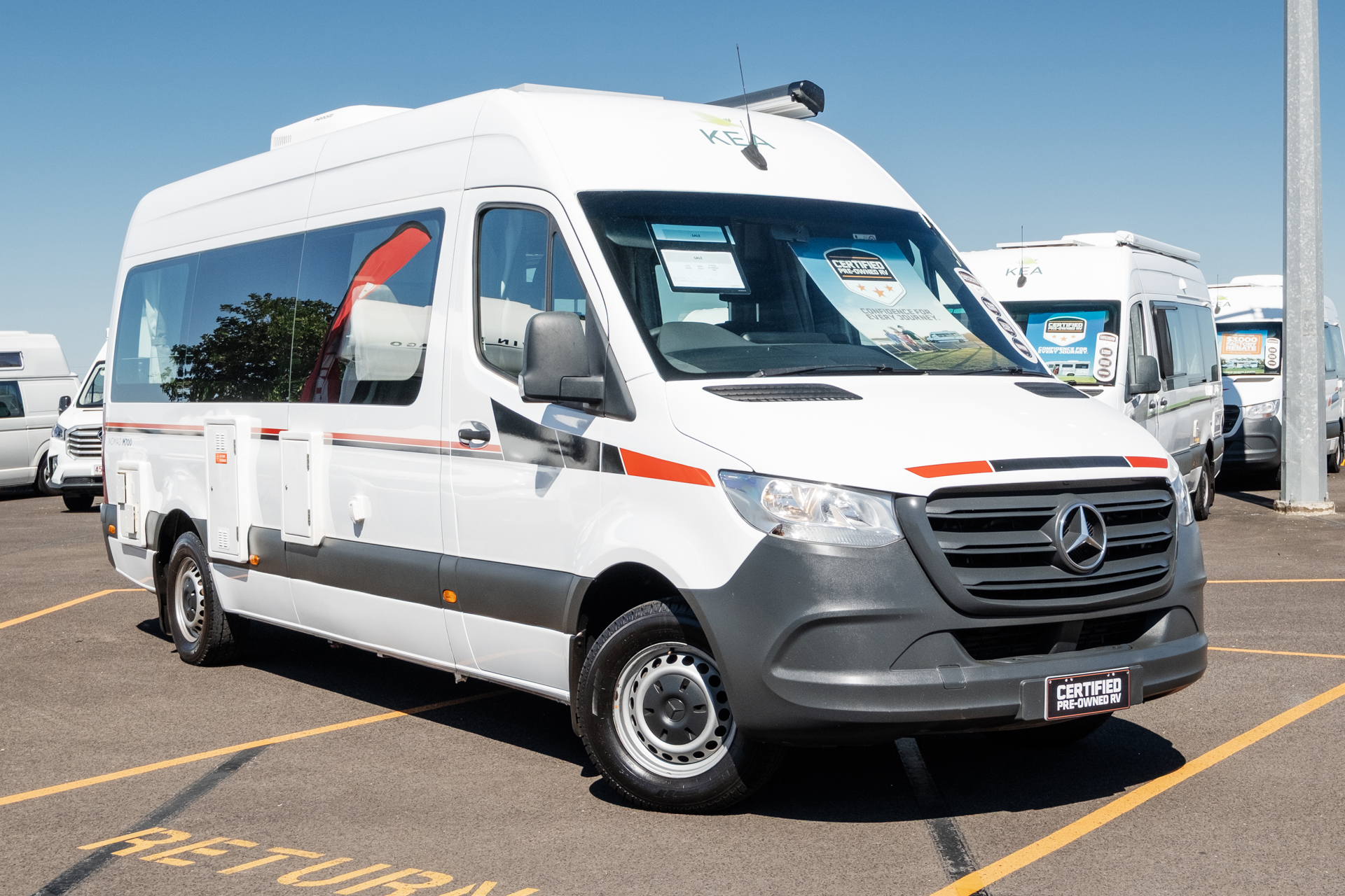 Carousel Popup Main - 2022 Kea Nomad M700 Mercedes 2 1 Berth