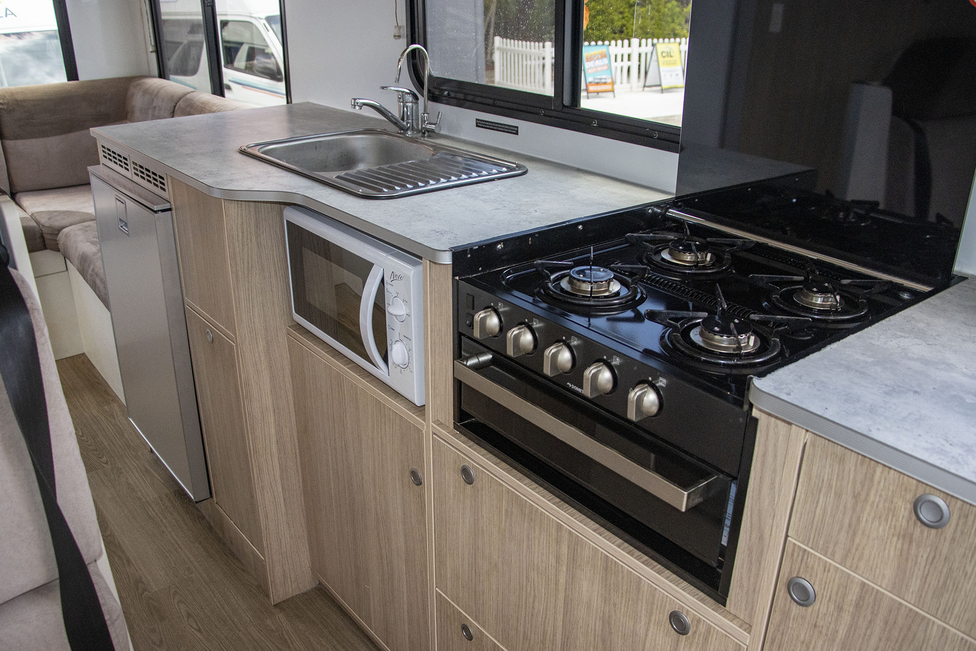 Carousel Popup Thumnails 23 - 2021 Kea River M721 Mercedes 6 Berth
