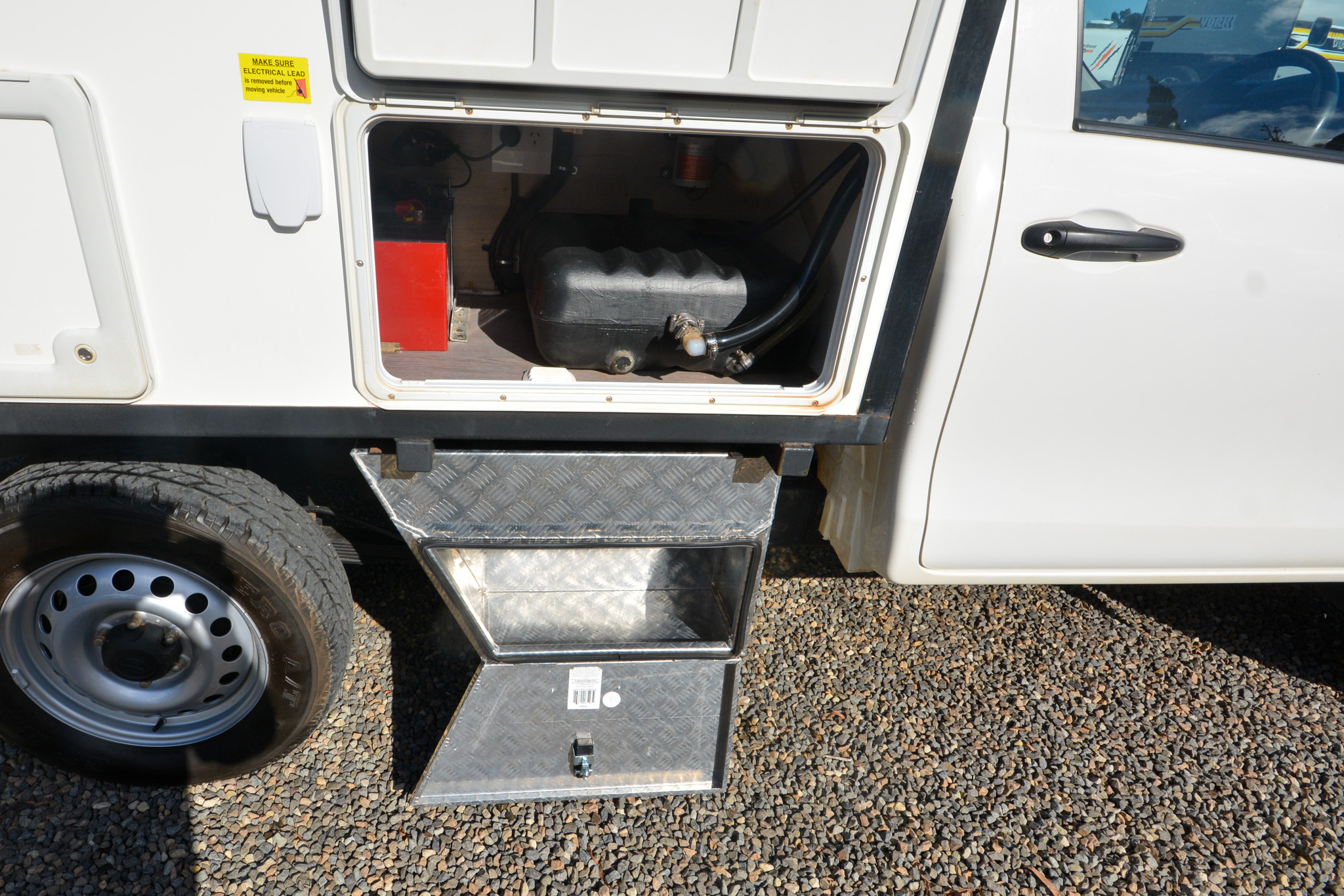 Carousel Popup Thumnails 13 - 2022 Talvor Adventure Camper Toyota 2 Berth