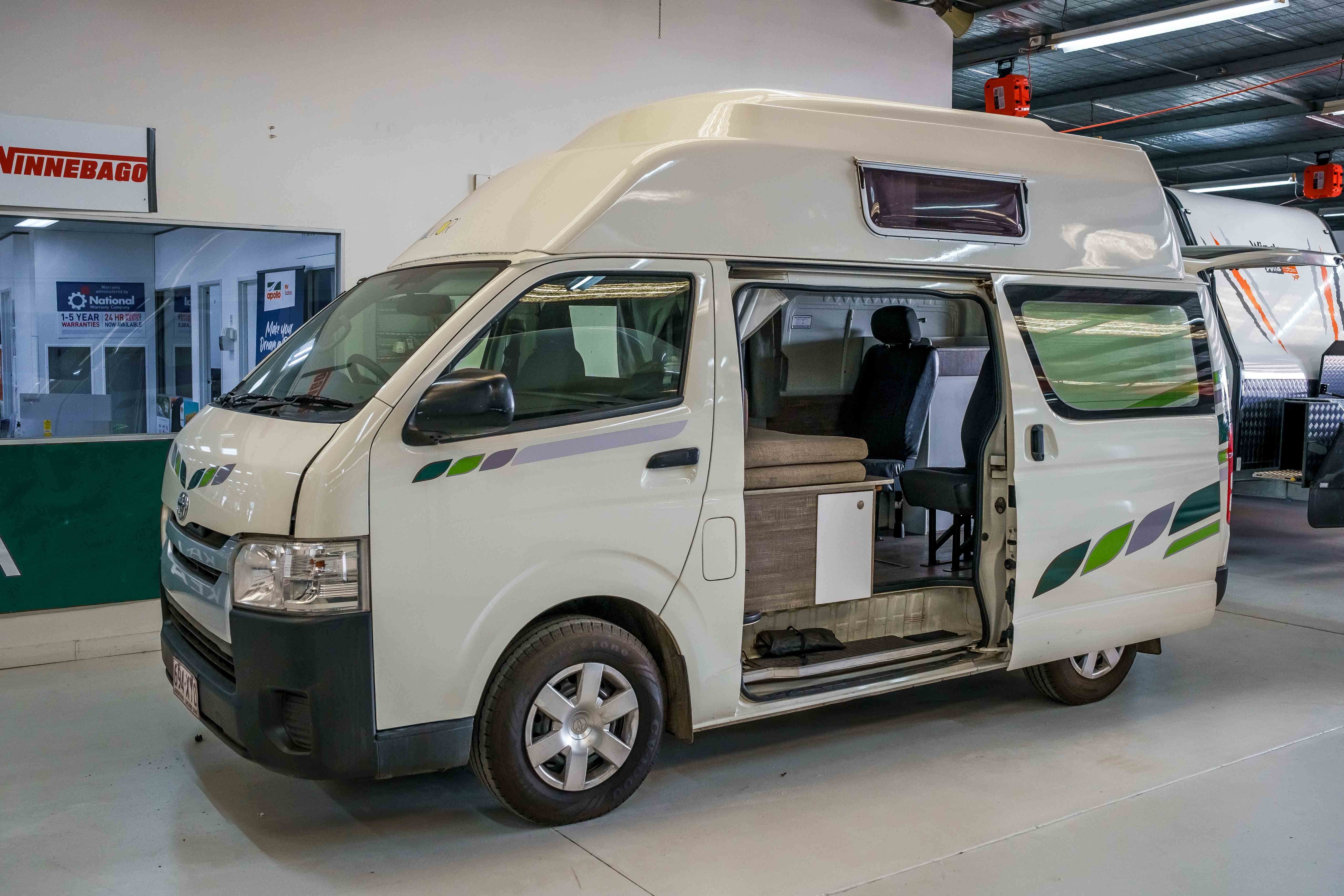 Carousel Popup Thumnails 6 - 2018 Talvor Endeavour Toyota 4 Berth