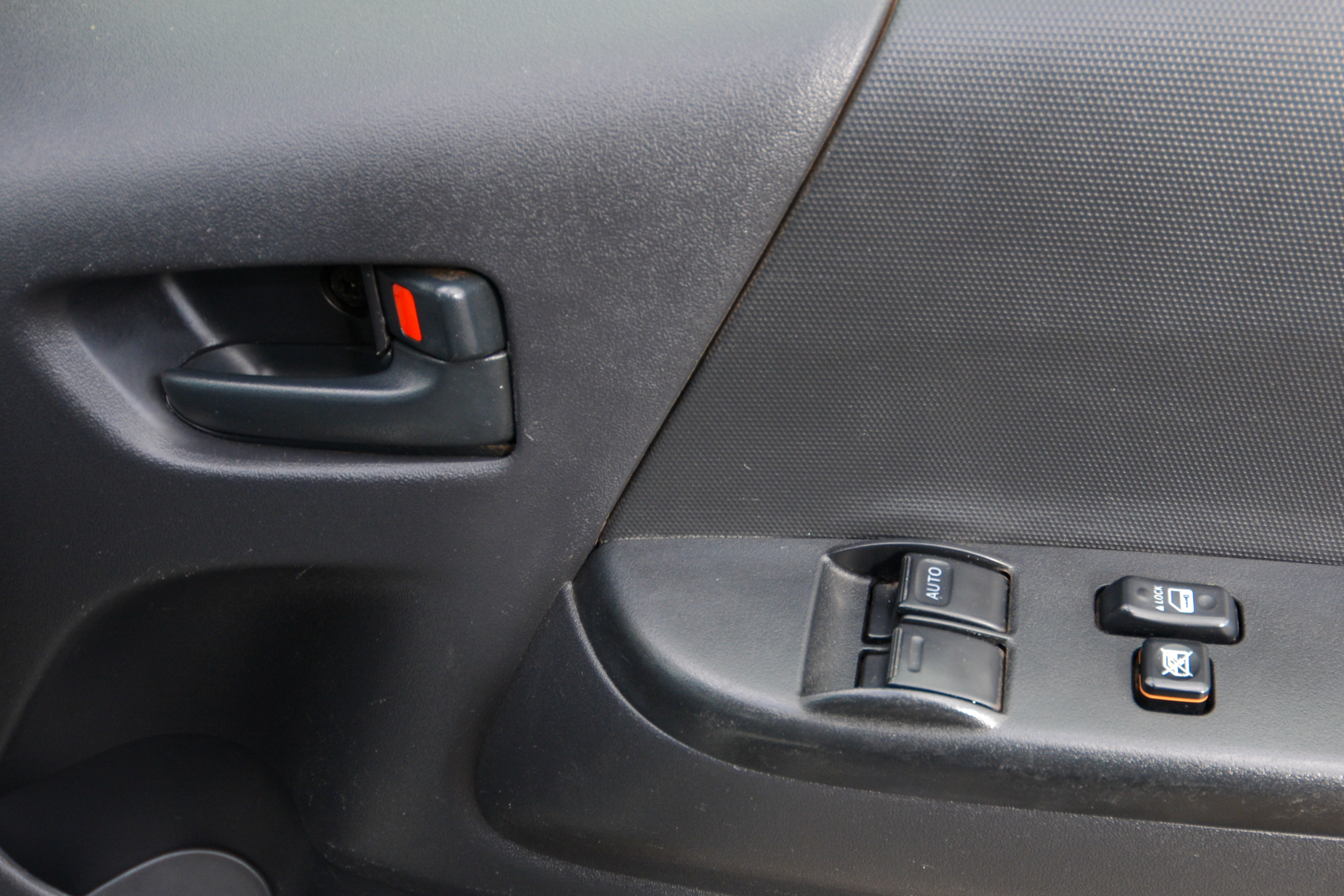 Carousel Popup Thumnails 16 - 2018 Talvor HiTop Toyota 2 Berth