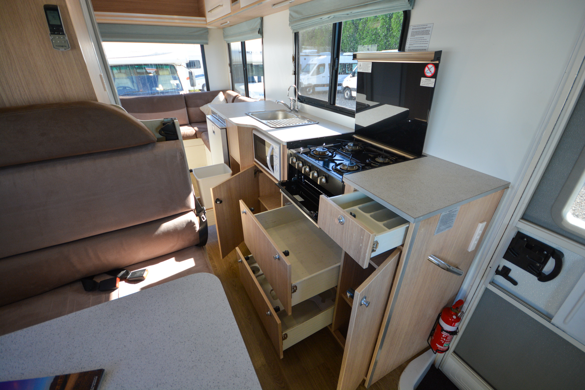 Carousel Popup Thumnails 29 - 2020 Kea River M721 Mercedes 6 Berth