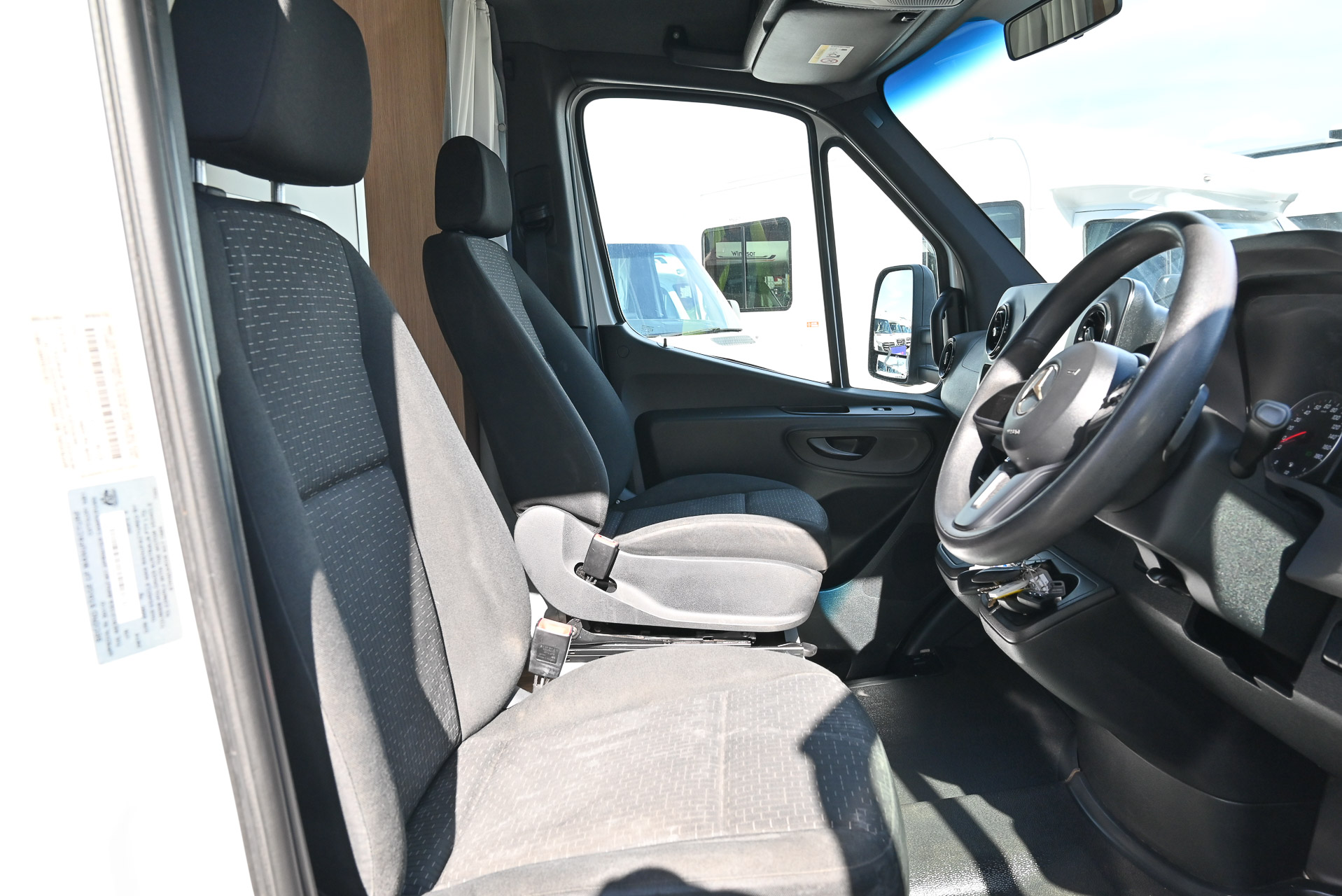 Carousel Popup Thumnails 13 - 2019 Kea River M721 Mercedes 6 Berth